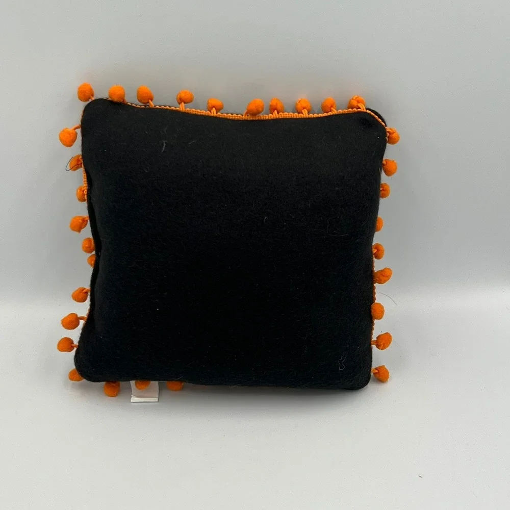 Double Nice Co Decorative 3 Pillow Unisex 9x9 Black New Halloween Pumpkin Pom